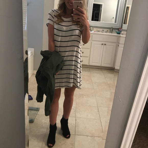 Acemi Dresses & Skirts - COMFY casual T-shirt dress